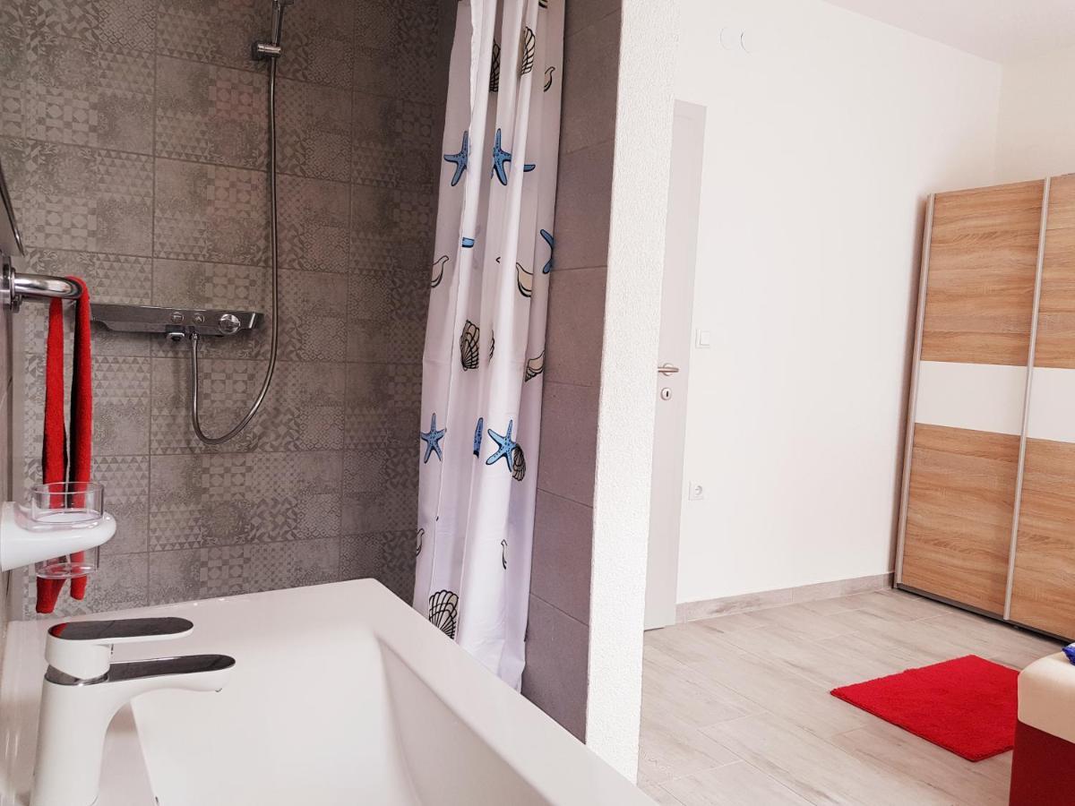 Pink Paradiso Apartment Рогозница Екстериор снимка